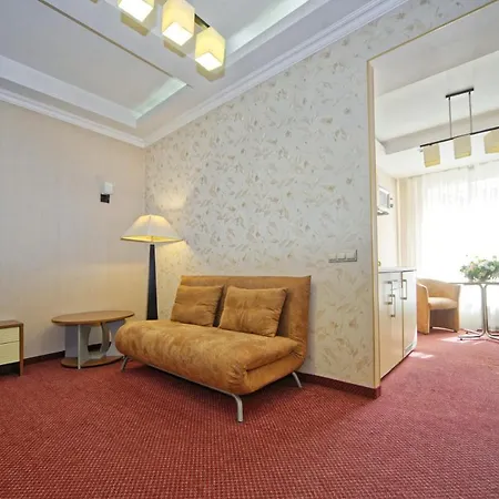 Hotel Atrium *