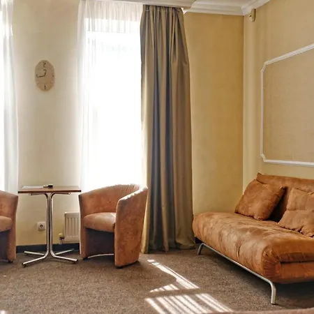 Atrium Otel *