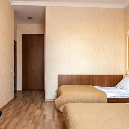 Atrium Hotel *