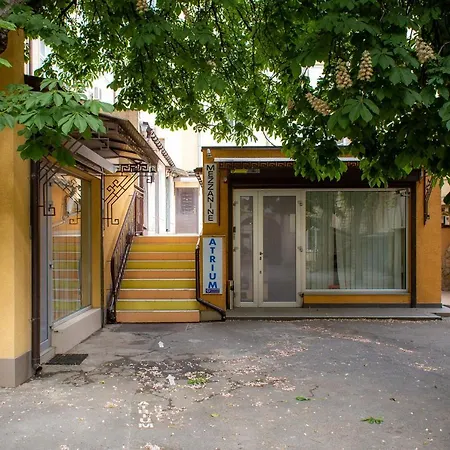 атриум Отель *